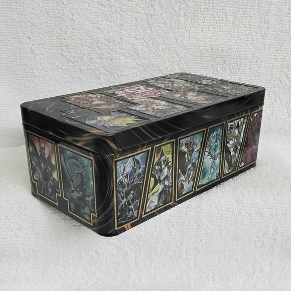 NM/M Yu-Gi-Oh! English Edition 1st Edition 25th Anniv. Tin of Dueling Heroes!! - Picture 3 of 8